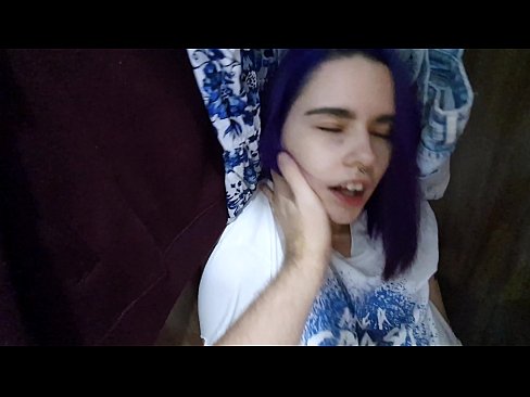 ❤️ Нашао сам своју сестру у орману и помогао јој да сврши ❤ Секс видео код нас ﹏